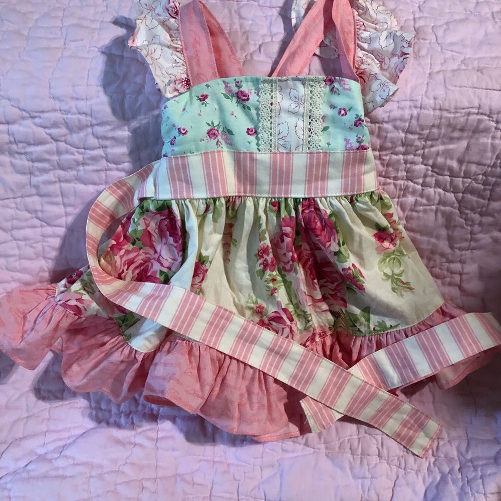 The Sassy Chic Boutique girls dress size XS